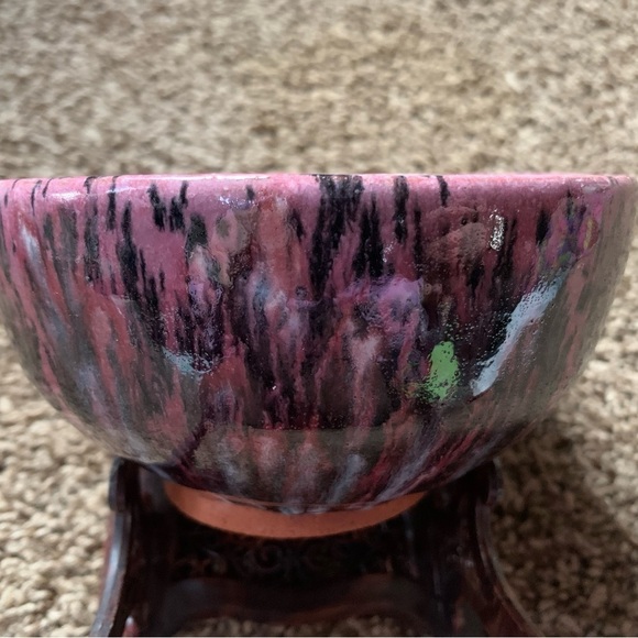 Red Clay Pottery Bowl – Purple & Black – El Salvador - Picture 2 of 3